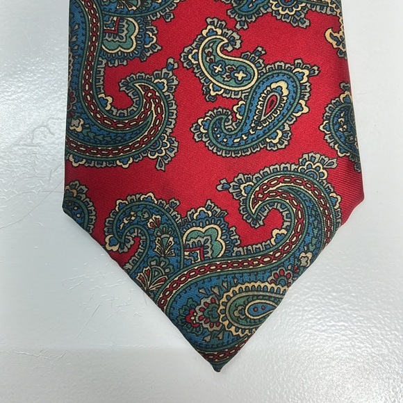 VINTAGE Karoll’s Red, Green & Blue Paisley Tie - Picture 3 of 6